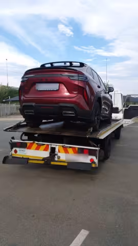 CS Towing Gallery Image