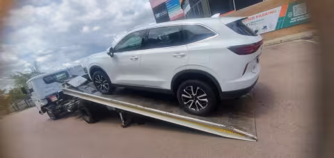 CS Towing Gallery Image