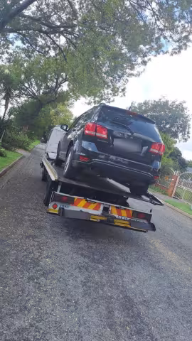 CS Towing Gallery Image