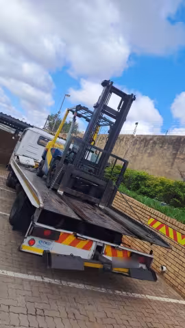 CS Towing Gallery Image