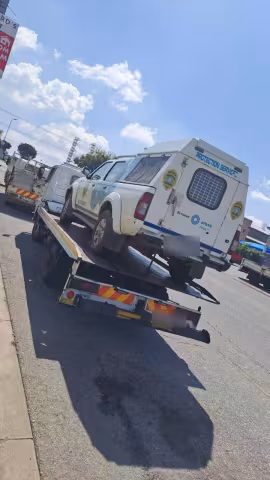 CS Towing Gallery Image