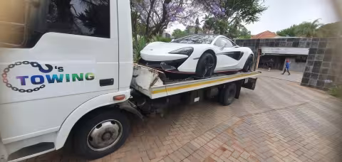 CS Towing Gallery Image