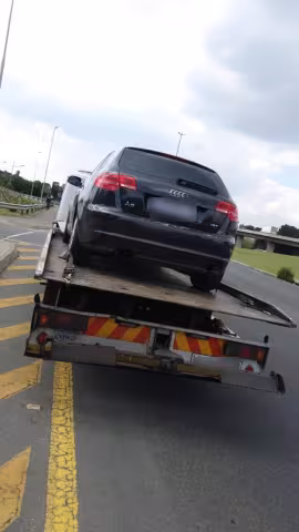 CS Towing Gallery Image